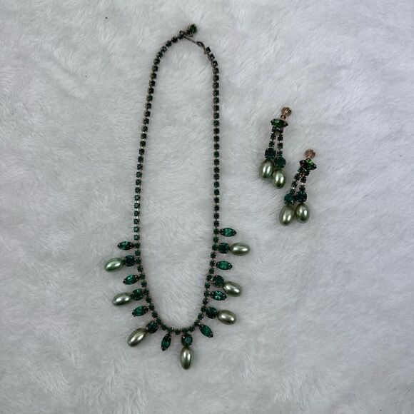 No Brand Jewelry - Vintage‎ Womens Green Stone Jewelry Set Bib Style Necklace with Drop Earrings